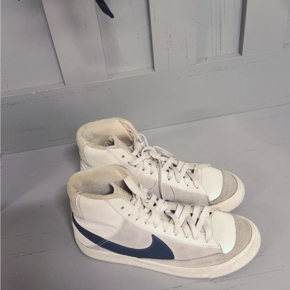 Nike White and Blue Athletic Shoes